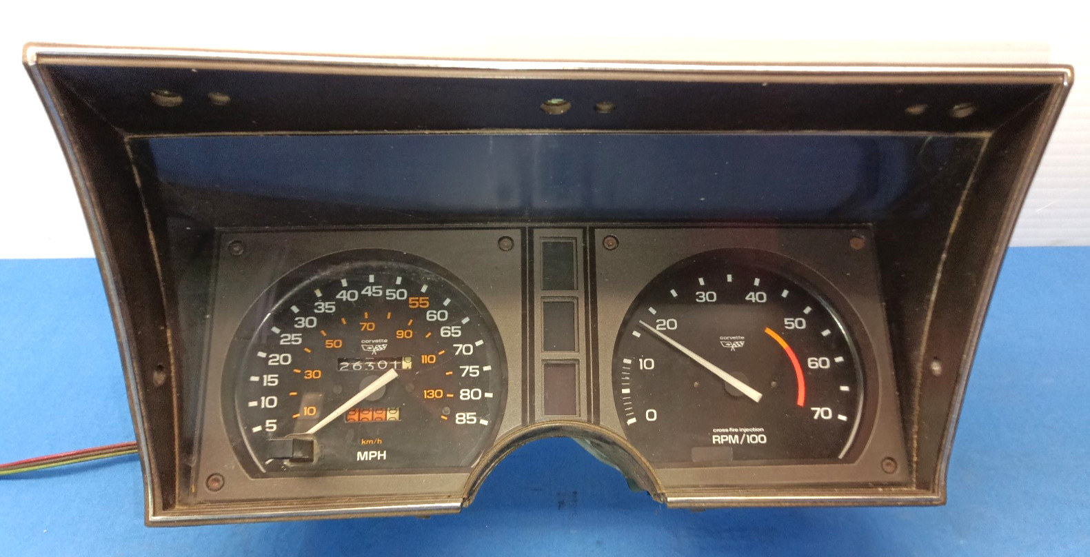 1982 Chevrolet Corvette Cross-Fire Injection Speedometer / Tachometer Cluster 1982 Chevrolet Corvette Cross-Fire Injection Speedometer / Tachometer Cluster