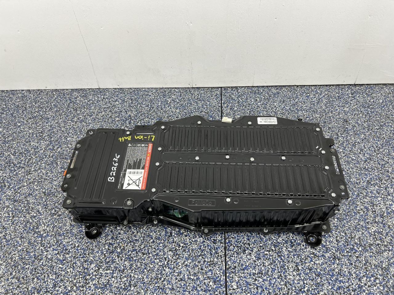 Battery Hybrid Trunk Floor Mounted Fits 14-15 MKZ 896198