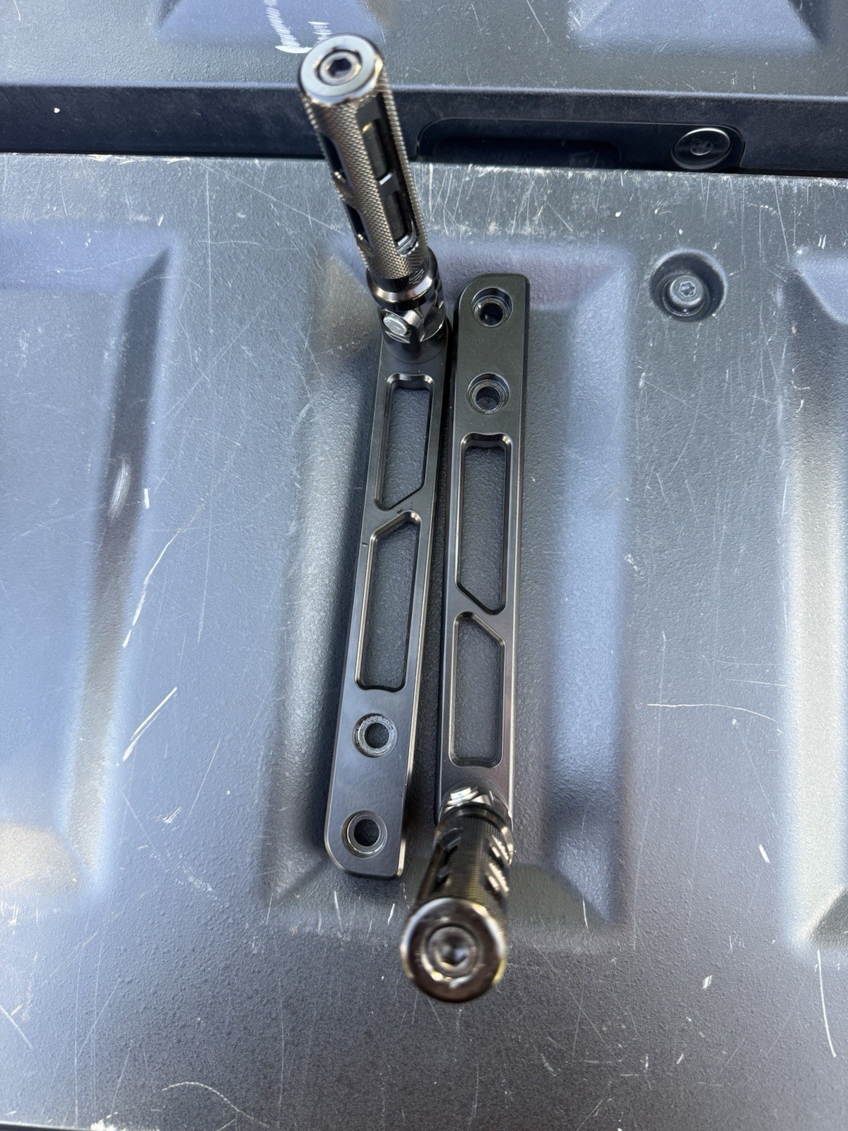 Harley Davidson V-rod Passenger Foot Pegs Harley Davidson V-rod Passenger Foot Pegs