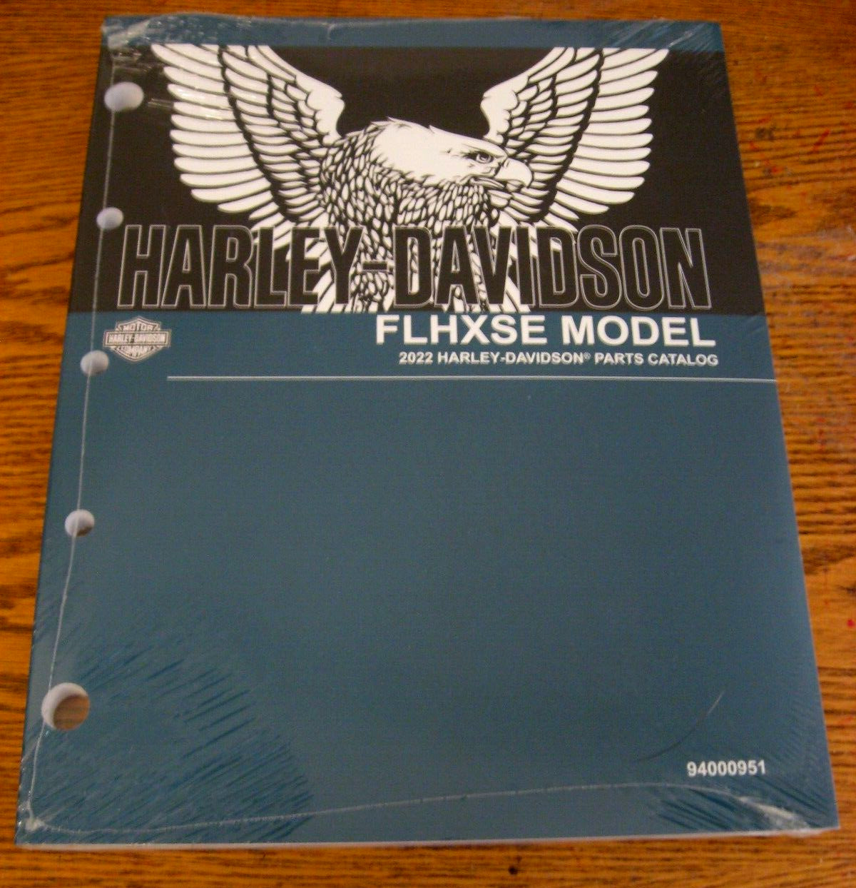 2022 Harley-Davidson FLHXSE Parts Catalog CVO Street Glide, NEW in Wrap