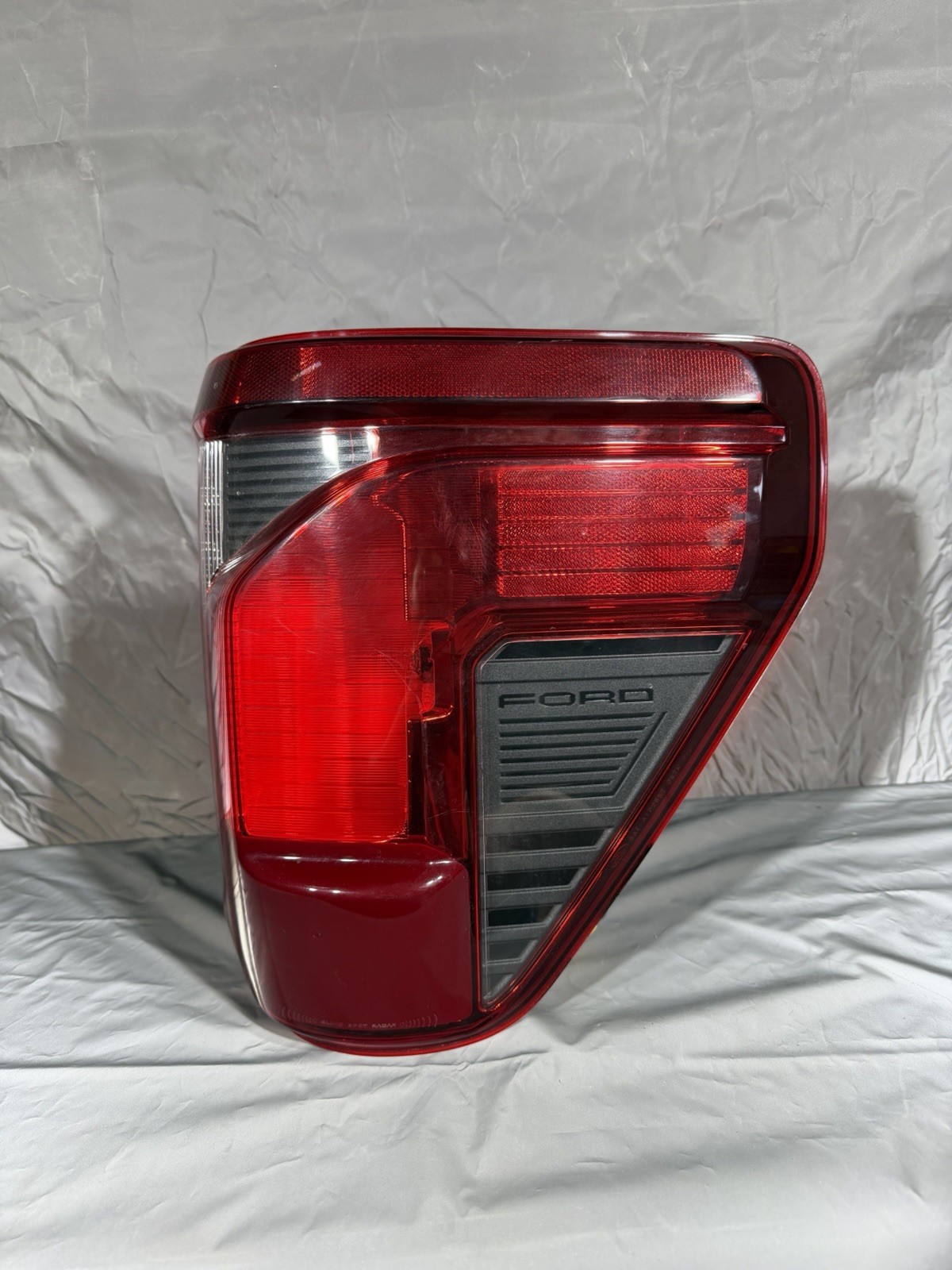 OEM 2024-2026 Ford F-150 Right RH Passenger Side Tail Light RL34-13B504-BE