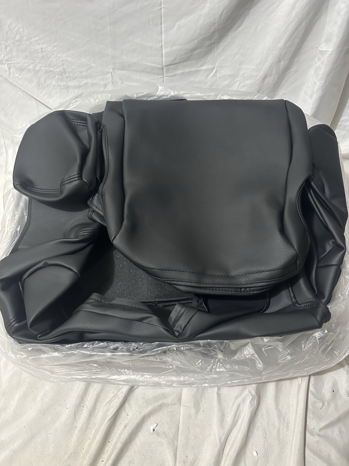 Clazzio 08-10 F250-f350 Seat Covers Black Leather Full Set Clazzio 08-10 F250-f350 Seat Covers Black Leather Full Set