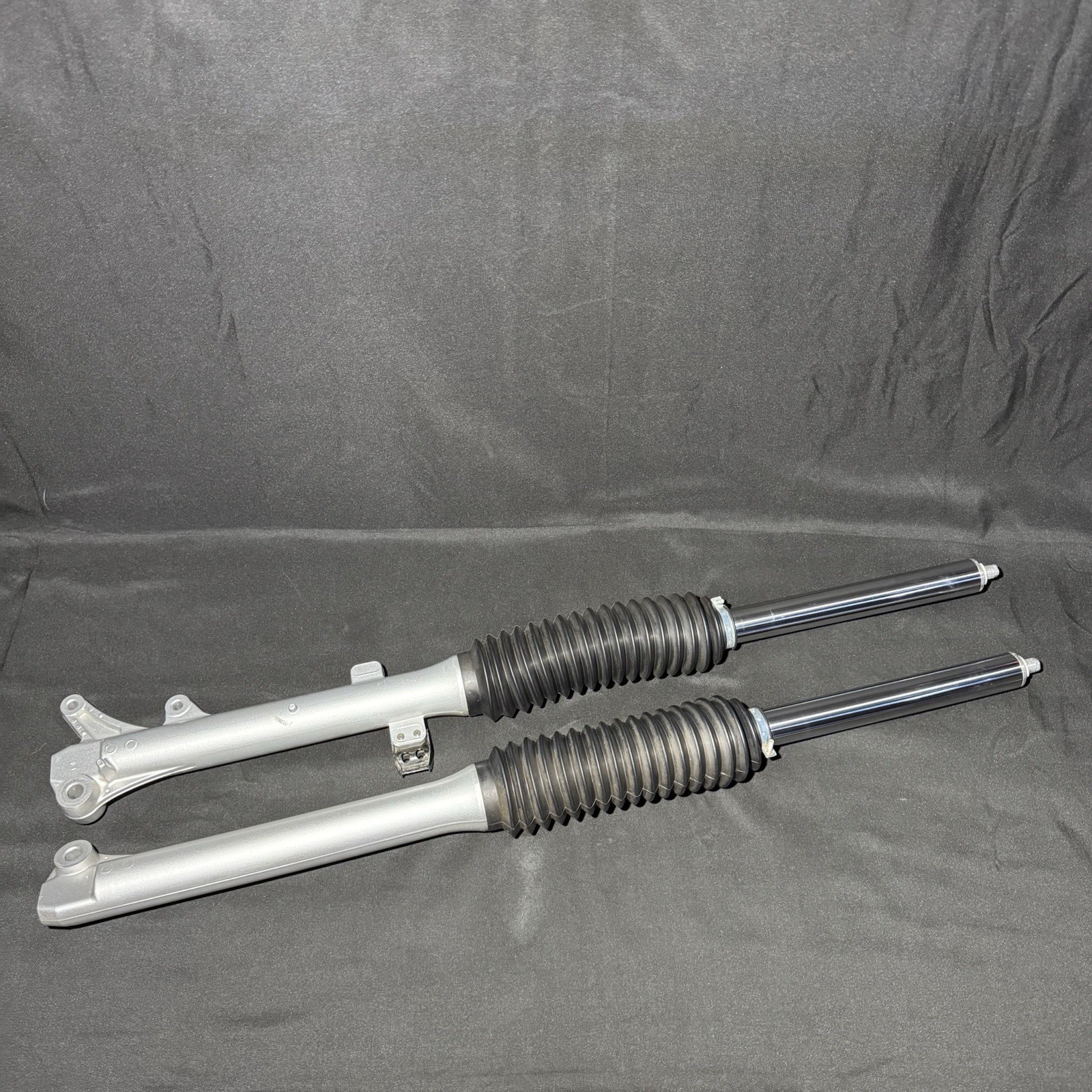 2000 - 2007 Yamaha TTR125LE TTR125L LE OEM Front Suspension Fork Forks Assembly