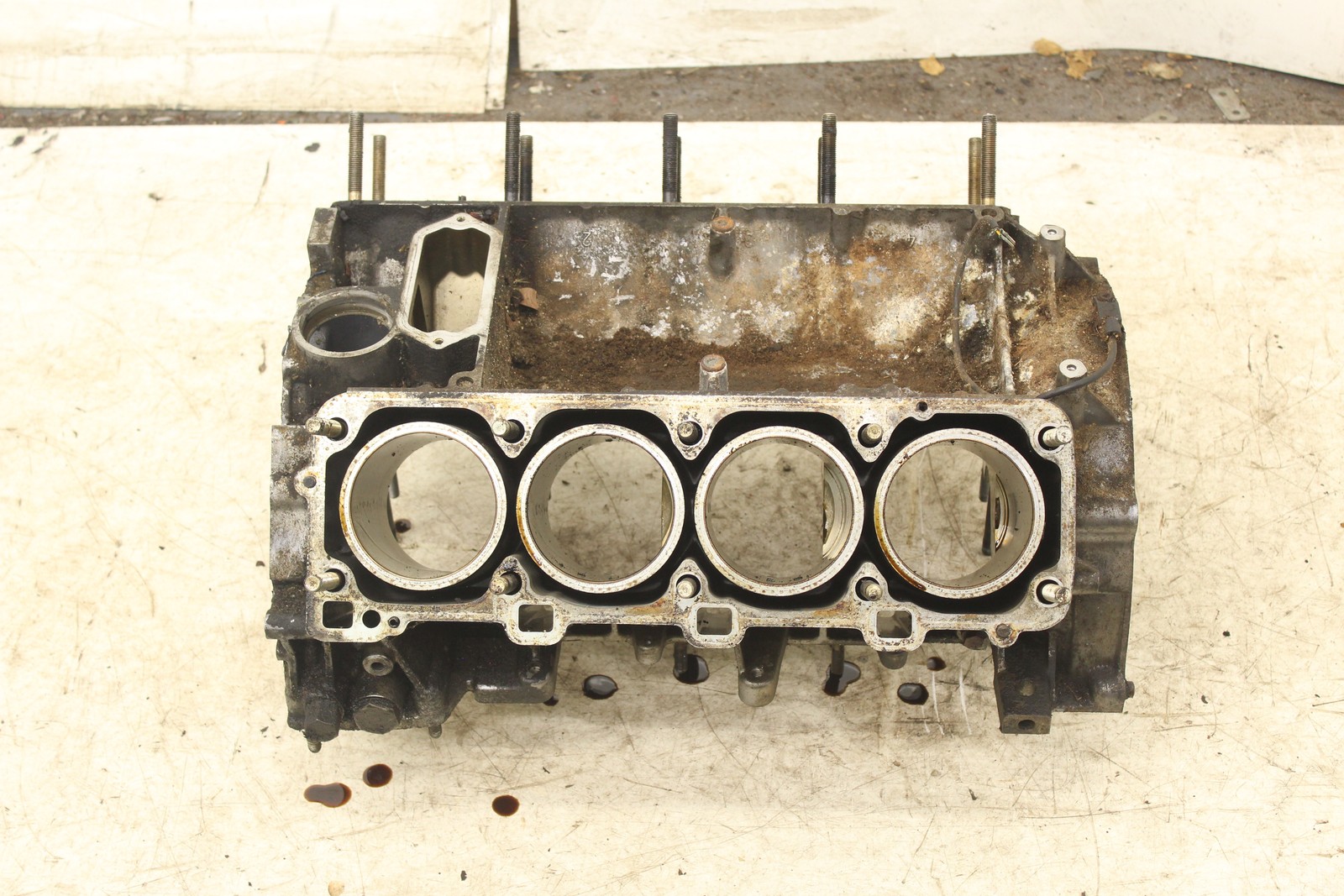 Genuine Porsche Original 1985 928 32 Valve 5.0L V8 Engine Block 117k M28/43 LM94