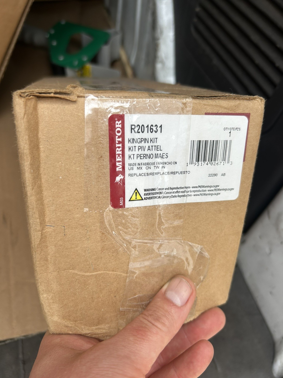 New Meritor kingpin kit R201631 USA New Meritor kingpin kit R201631 USA