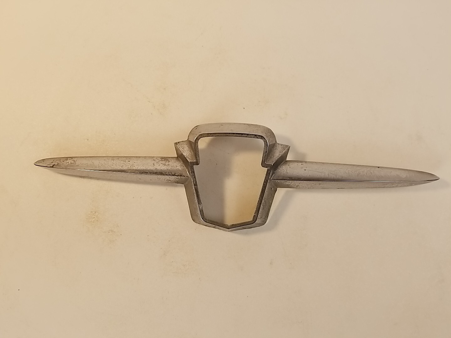 Vintage Ford Truck Logo Emblem Bezel CHROME Motors Fomoco 1960's BJ 7043525A Vintage Ford Truck Logo Emblem Bezel CHROME Motors Fomoco 1960's BJ 7043525A