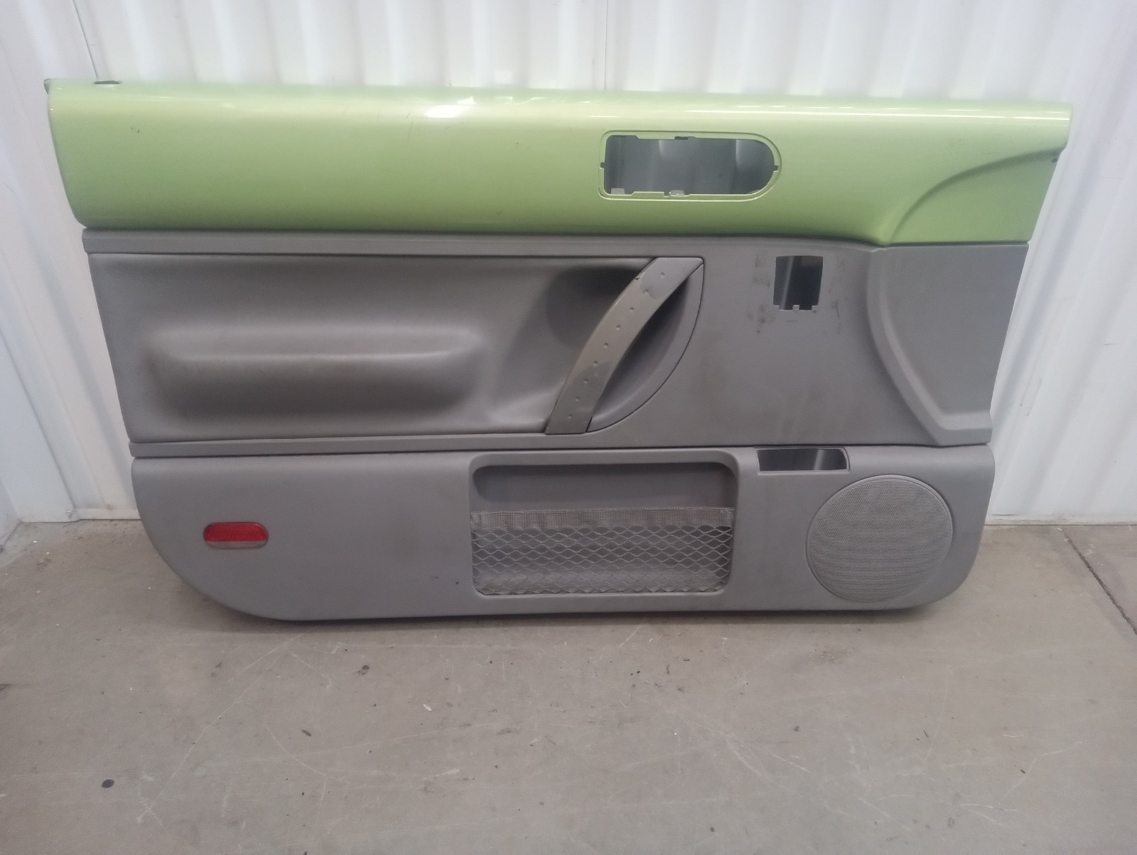 1998-2005 Volkswagen Beetle CYBER GREEN Hard Top / Coupe DRIVER Door Panel