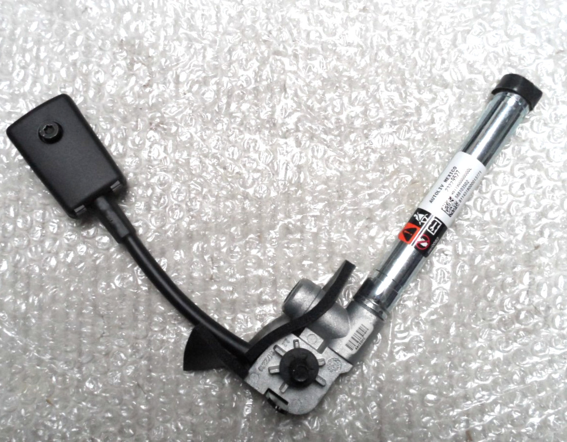 GM 19329399 Tensioner Kit Driver Seat Belt (Retractor Side)