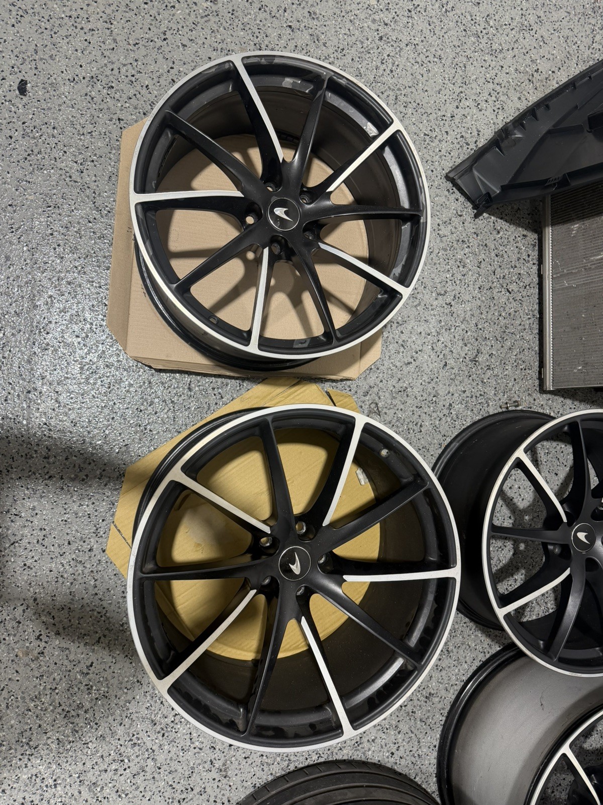 MCLAREN 720S OEM FORGED LIGHT WEIGHT WHEELS & TIRES 20x11 Et 24 19x9 Et 41 RIMS MCLAREN 720S OEM FORGED LIGHT WEIGHT WHEELS & TIRES 20x11 Et 24 19x9 Et 41 RIMS