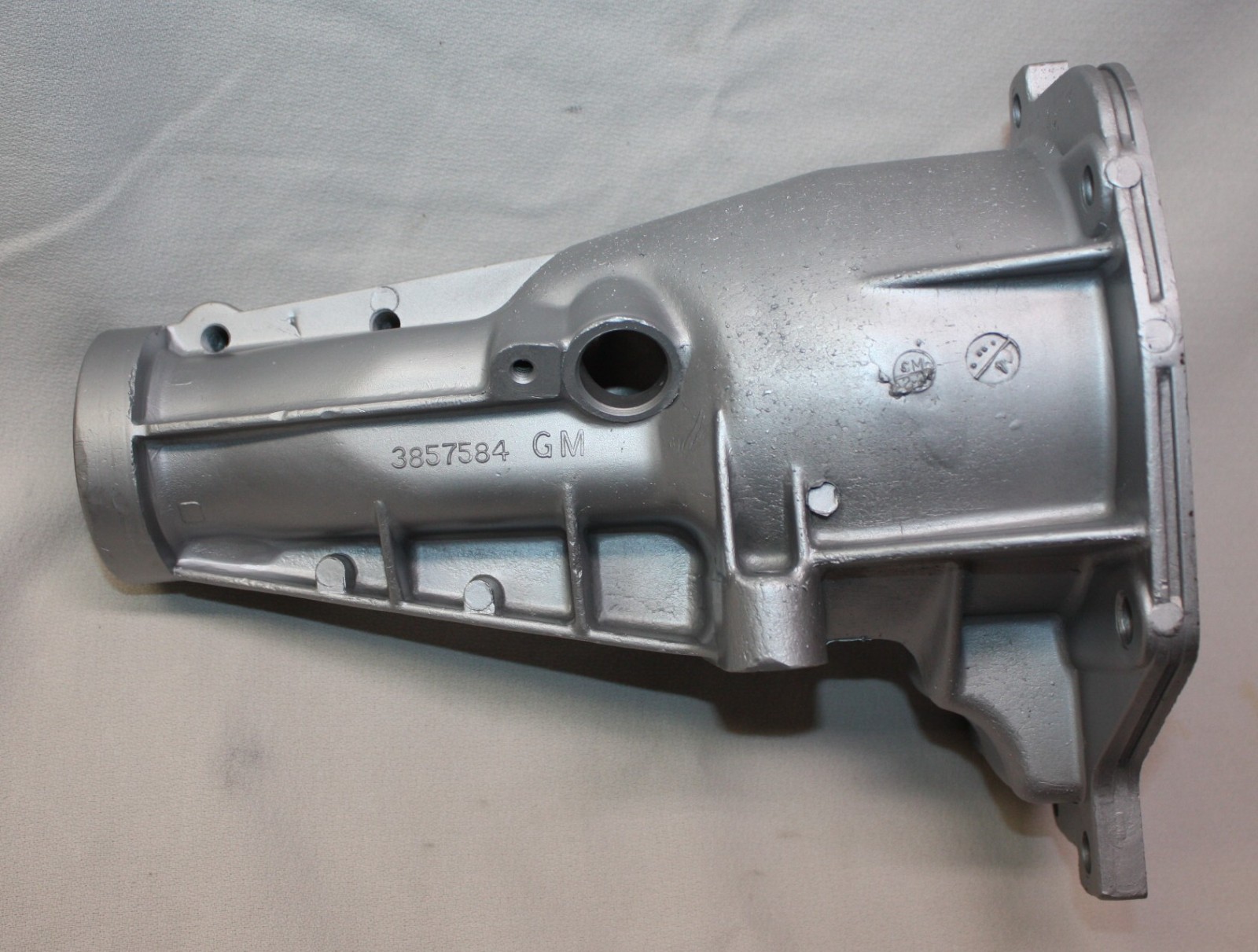 GM Muncie Tailshaft Housing 3857584 1966-70 Camaro Chevelle M20 M21 M22