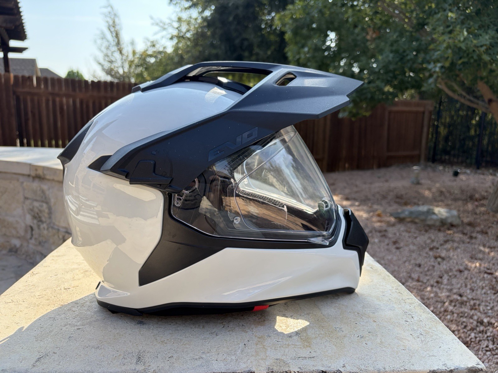BMW GS Carbon Evo Helmet, size M (56-57mm) BMW GS Carbon Evo Helmet, size M (56-57mm)