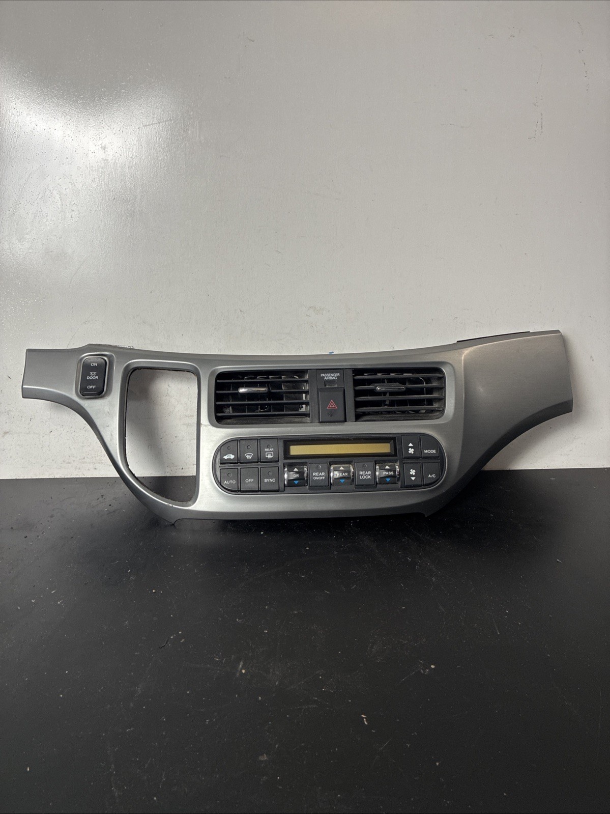 ✅ TESTED 2005 to 2010 Honda Odyssey Radio Climate Control Dash Trim Bezel ✅ TESTED 2005 to 2010 Honda Odyssey Radio Climate Control Dash Trim Bezel