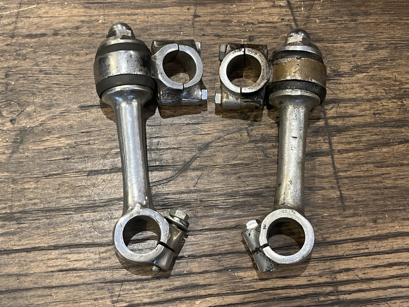 Harley Knucklehead/Panhead/Flathead Vintage Flanders Dog Bone Risers 5.0 Inch Harley Knucklehead/Panhead/Flathead Vintage Flanders Dog Bone Risers 5.0 Inch