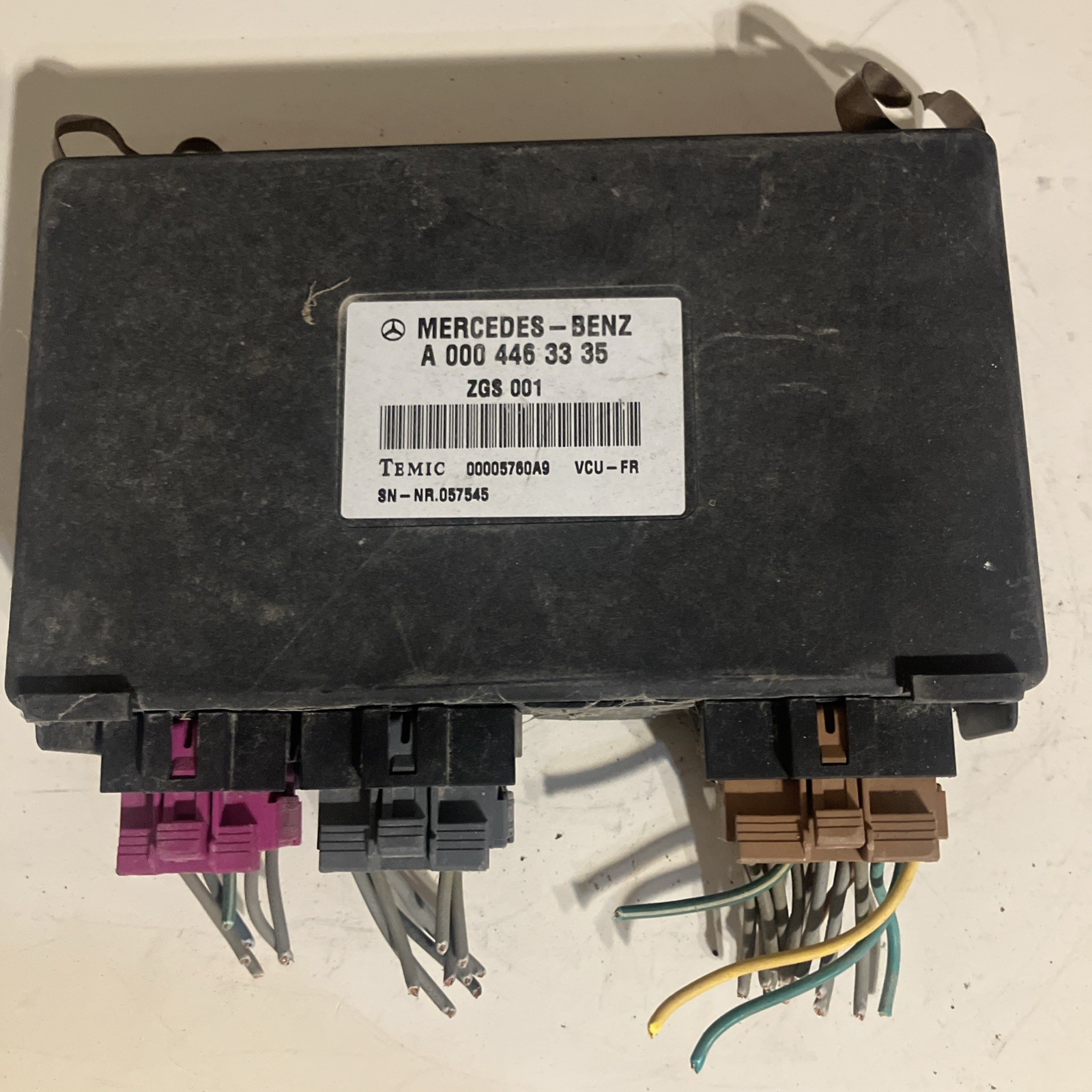 Mercedes Cab Control Module ECM for Sterling Freightliner A0004463335 Mercedes Cab Control Module ECM for Sterling Freightliner A0004463335