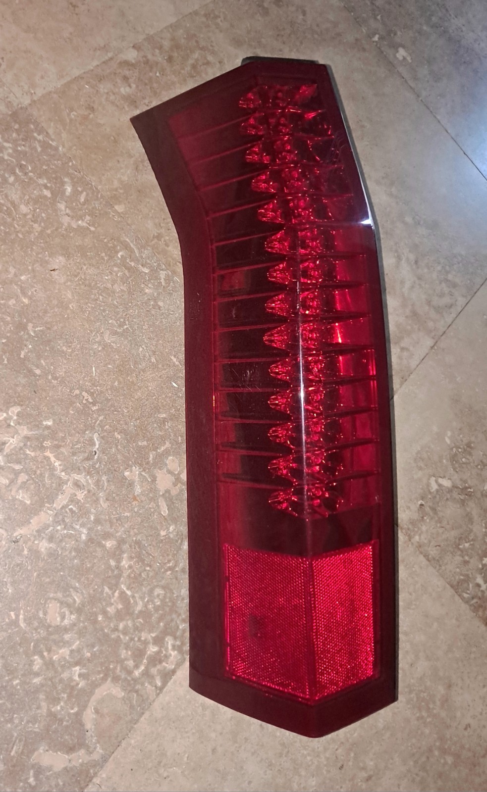 *TESTED* 2004-2009 Cadillac SRX LED Tail Light Driver Left Side (Defect) (B)