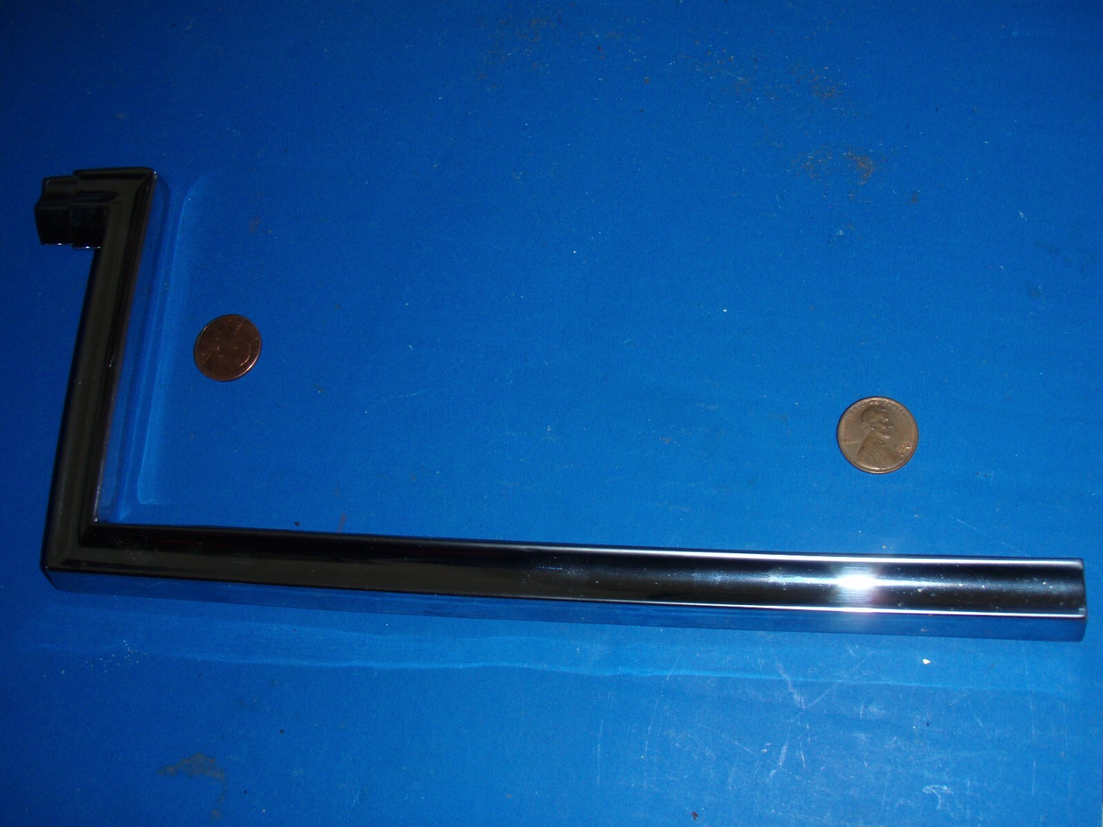 1967 Oldsmobile 67 NOS Rear Compartment Lid Left Outer Side Molding GM 4229972 1967 Oldsmobile 67 NOS Rear Compartment Lid Left Outer Side Molding GM 4229972