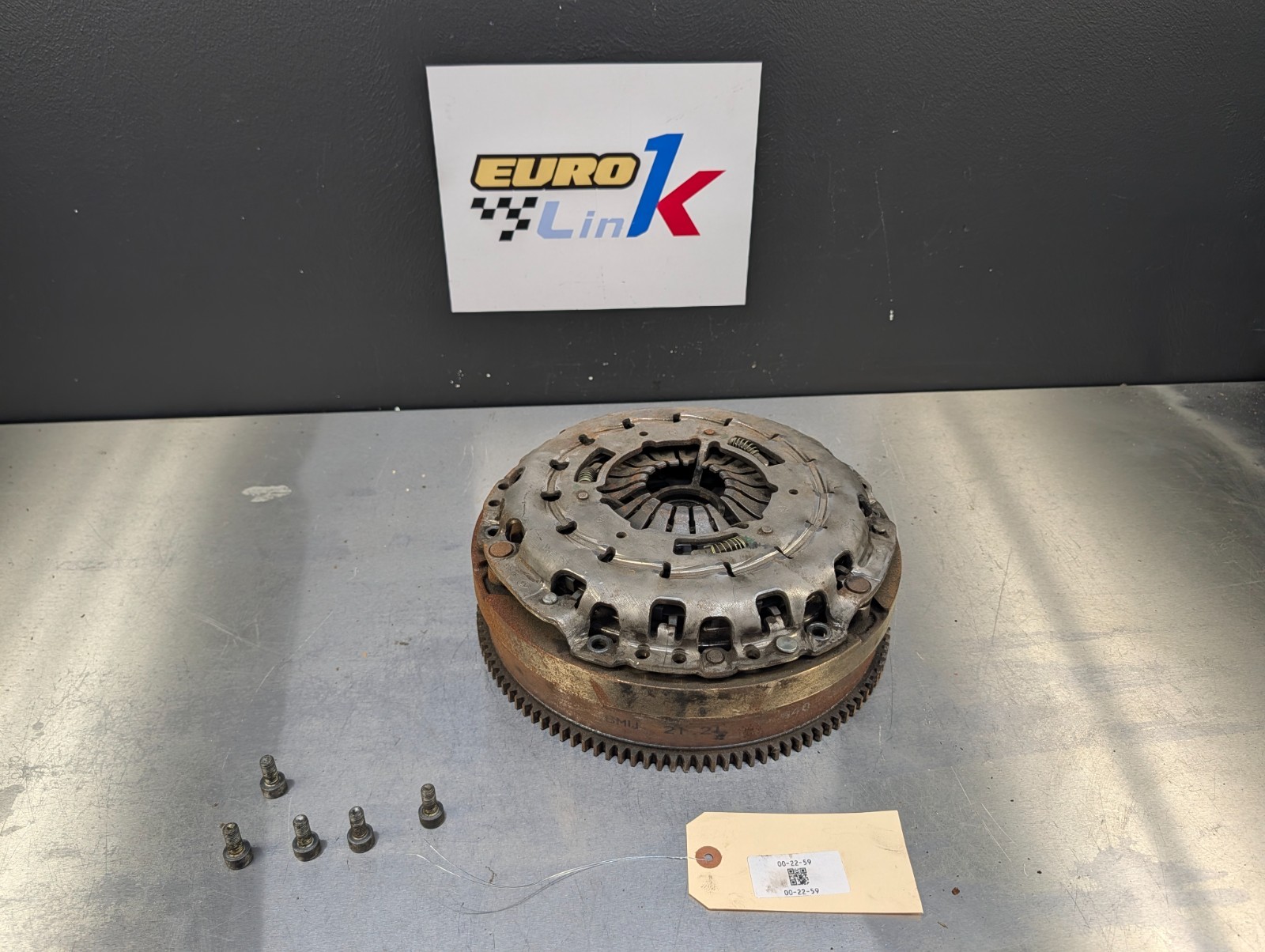 11-13 BMW 335i 135i N55 E9x Flywheel & Clutch Pack w Pressure Plate w Disc 11-13 BMW 335i 135i N55 E9x Flywheel & Clutch Pack w Pressure Plate w Disc