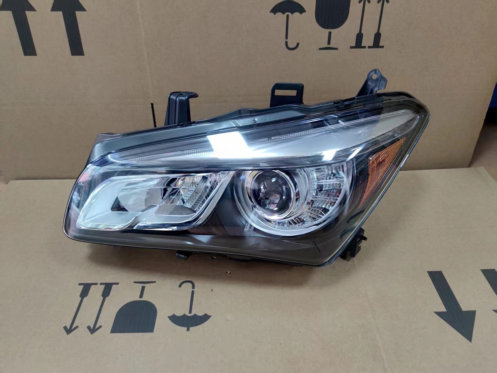 For 2014-2017 Infiniti QX80 Left Driver Side Full LED Headlight With Adaptive For 2014-2017 Infiniti QX80 Left Driver Side Full LED Headlight With Adaptive