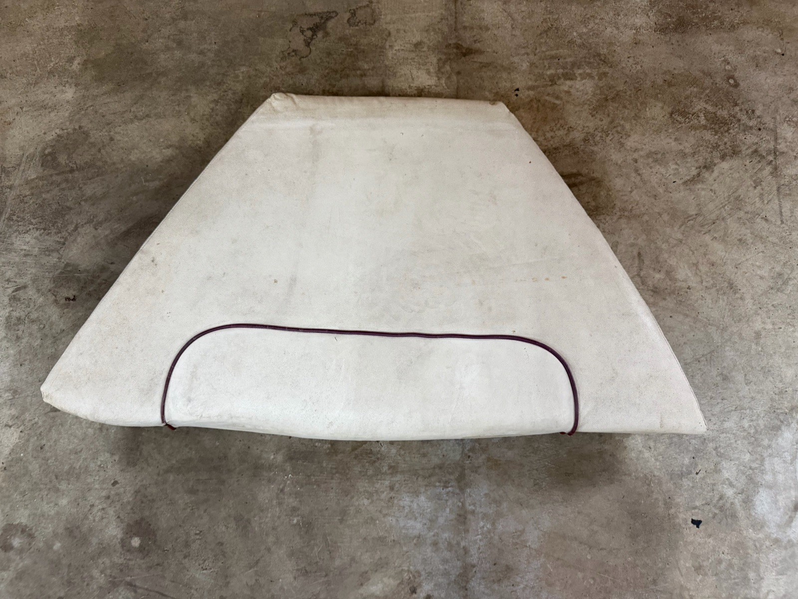Maxum Bayliner Center Bow Cushion