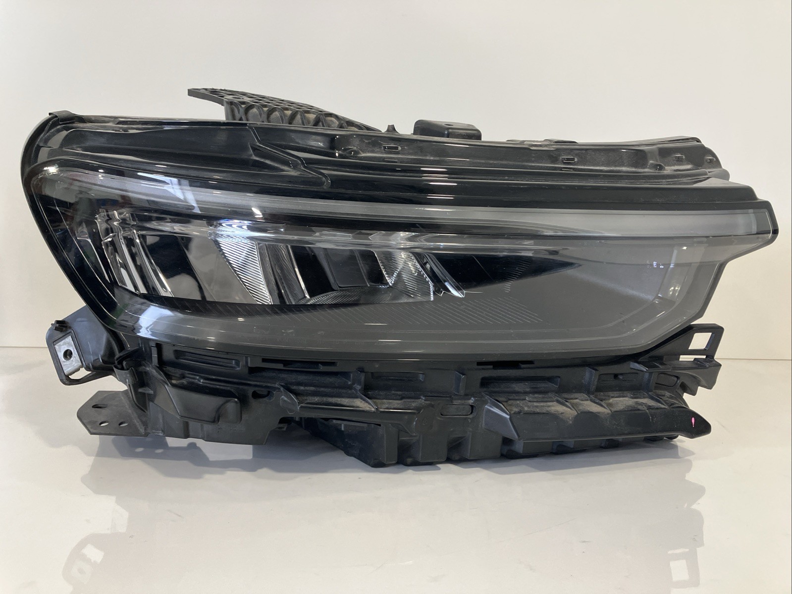 2021 - 2024 Jeep Grand Cherokee Passenger Right Premium LED Headlight OEM 2213