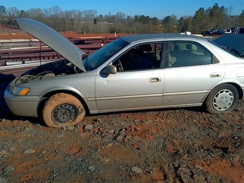 1999 Toyota Camry OEM Left Front Spindle/Knuckle, Used, 4 Cylinder, Warranty