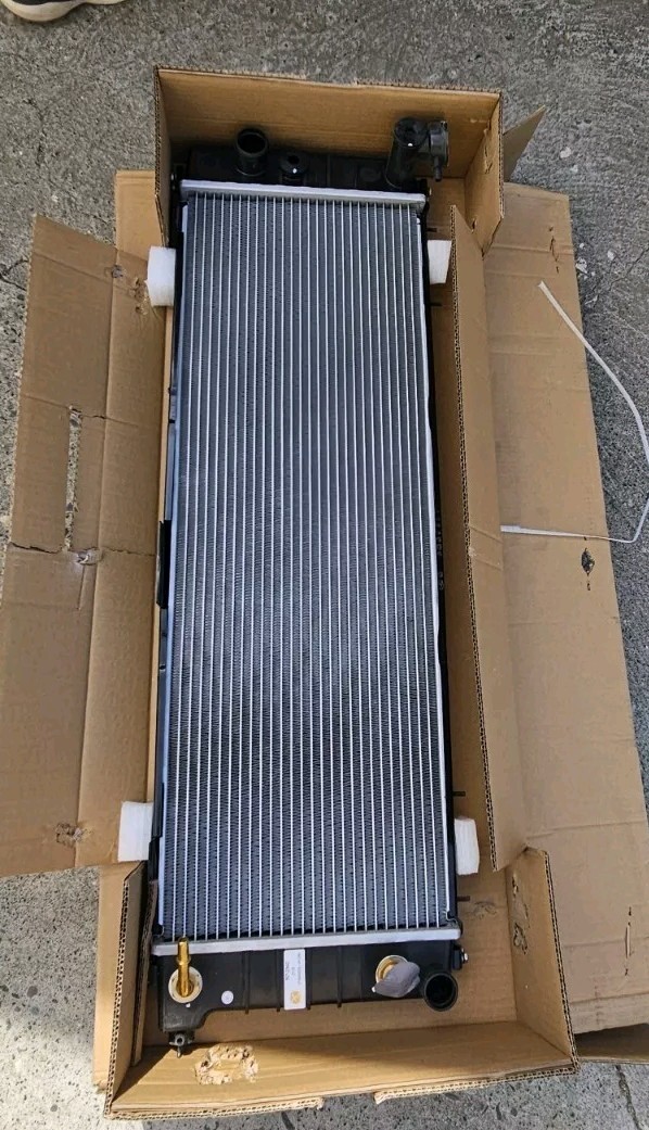 Radiator CARQUEST 432662 Fits 1991 to 2001 Jeep Cherokee 4.0L Radiator CARQUEST 432662 Fits 1991 to 2001 Jeep Cherokee 4.0L