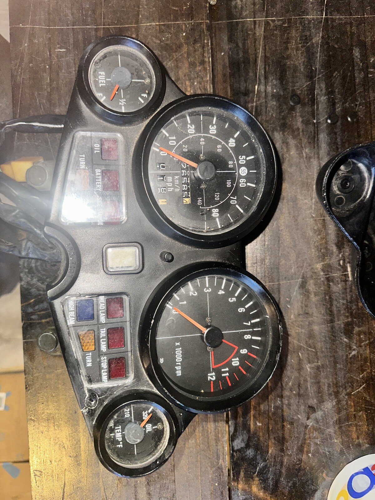 1982-83 Suzuki GS1100E Gauge Cluster Speedometer Odometer Speedo OEM 1982-83 Suzuki GS1100E Gauge Cluster Speedometer Odometer Speedo OEM