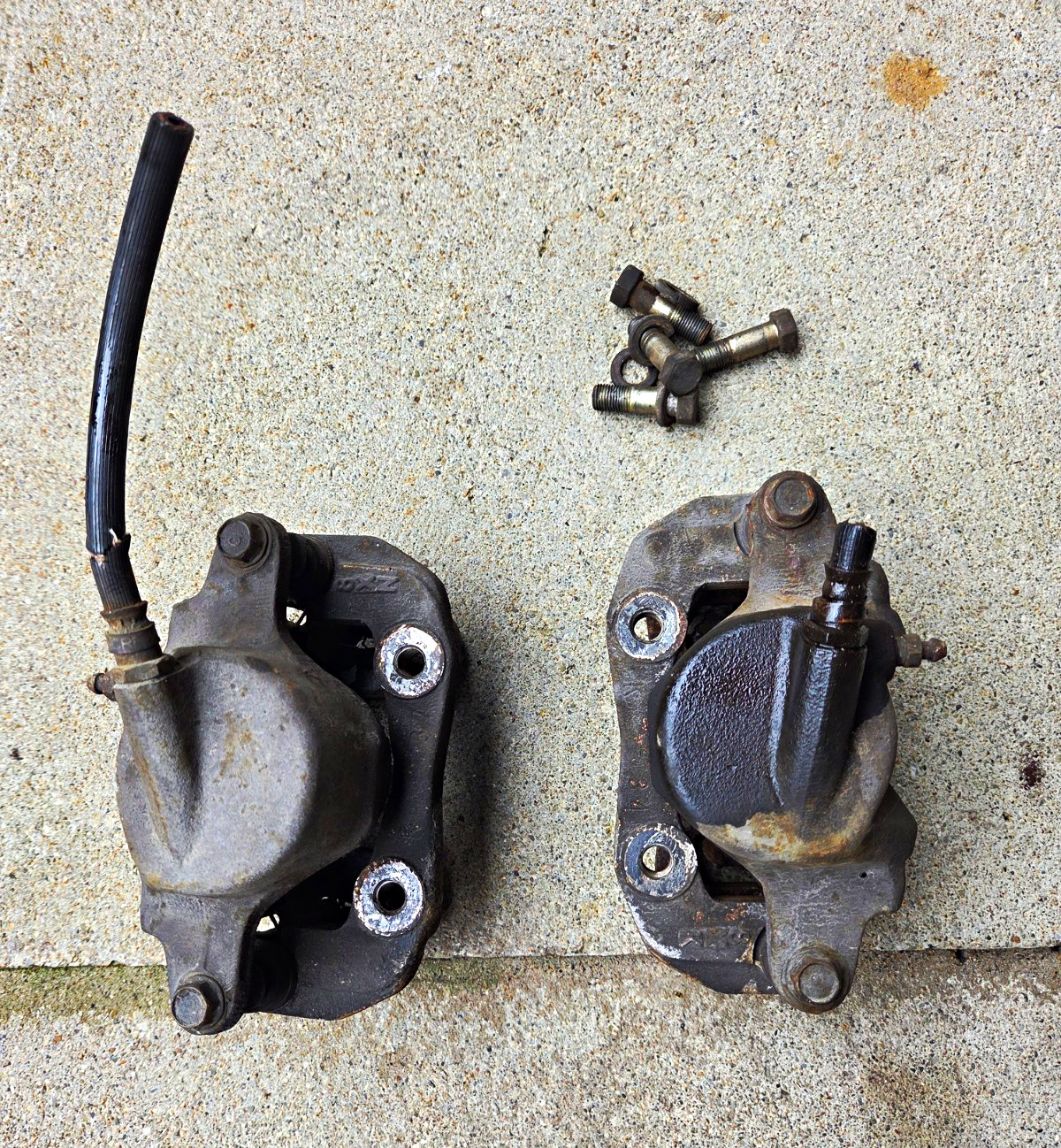 1979 Datsun 280ZX OEM Front Brake Calipers Pair L&R S130 Nissan Original