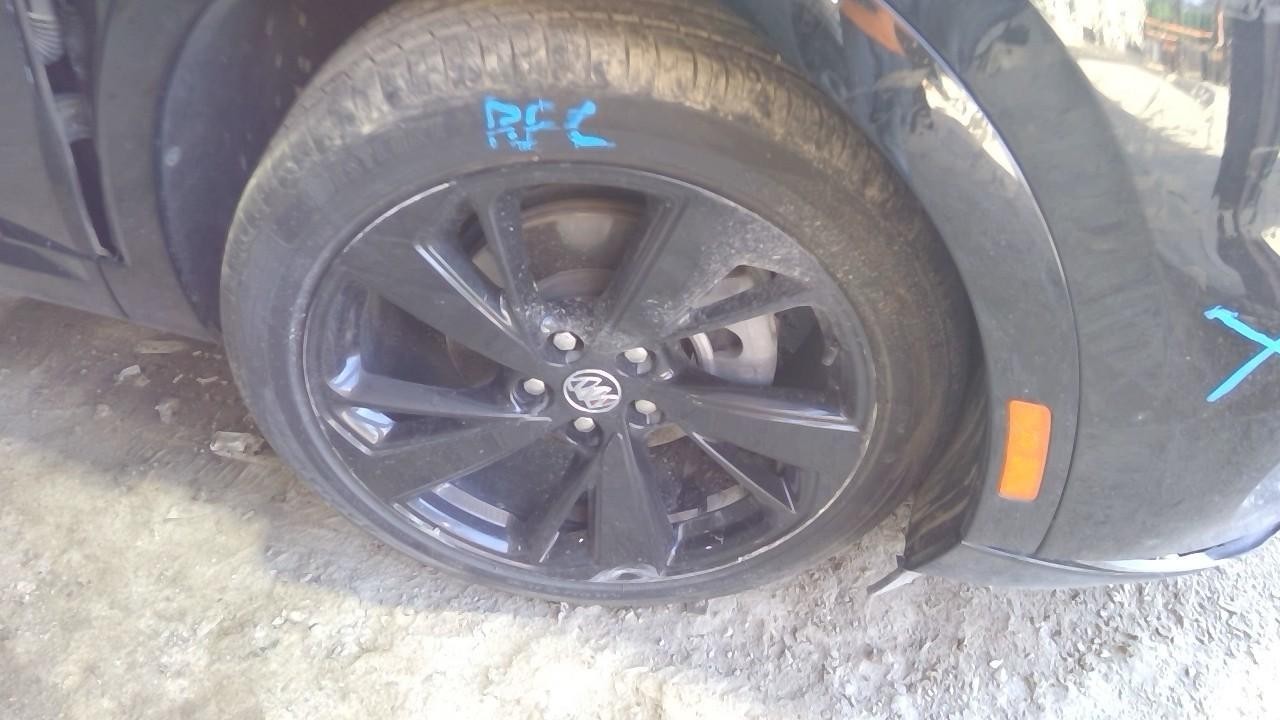 Used Wheel fits: 2023 Buick Envision 20x8-1/2 5 spoke split spoke gloss black op