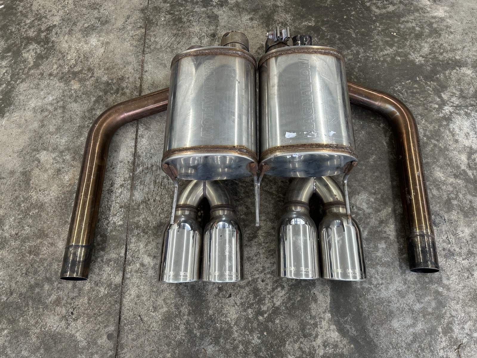 2005-2007 Chevrolet Corvette C6 Magna Flow Axle Back Exhaust 2005-2007 Chevrolet Corvette C6 Magna Flow Axle Back Exhaust