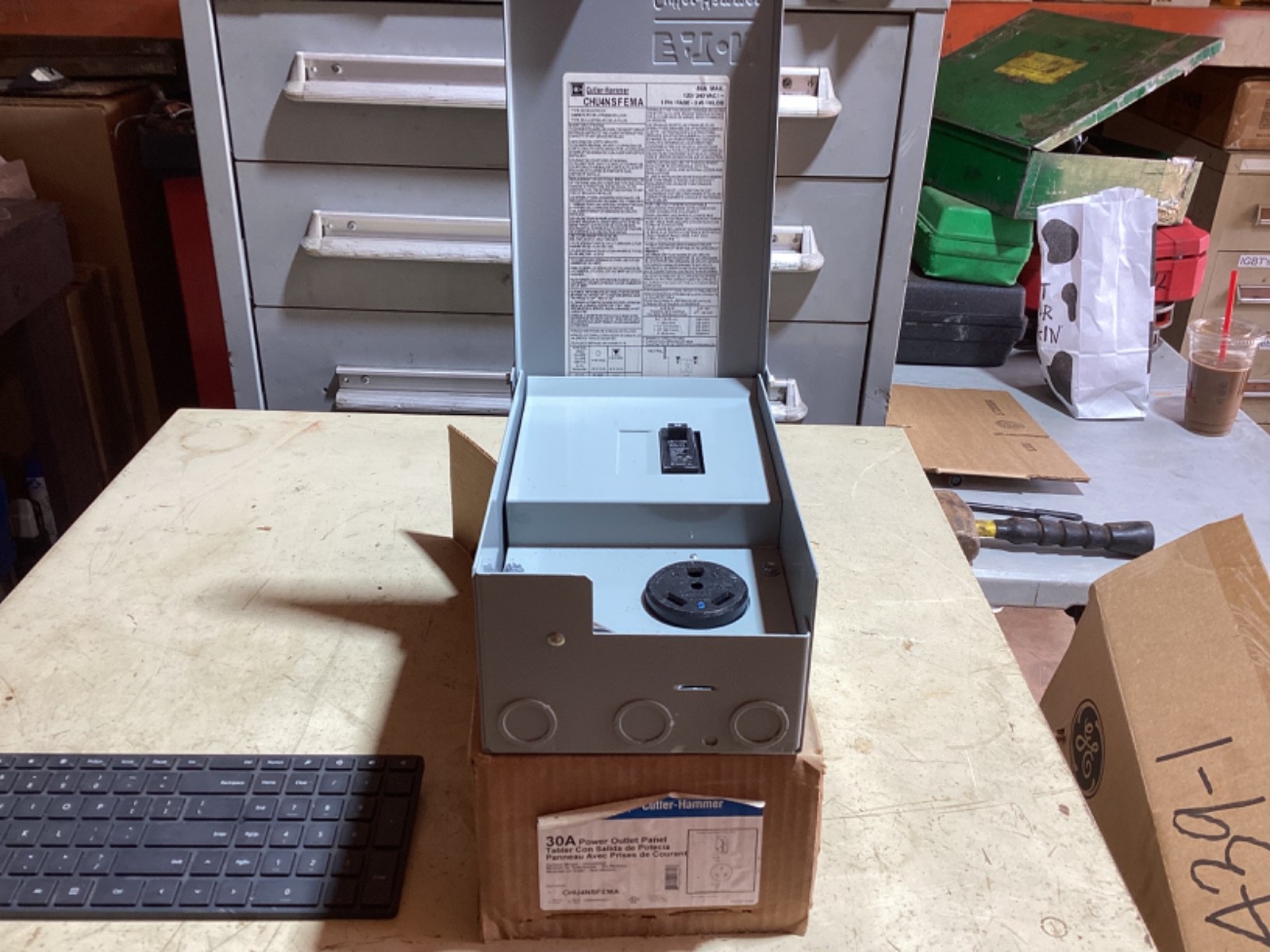 New Eaton 30 Amp RV Power Outlet Panel CHU4NSFEMA w/ Breaker & Receptacle New Eaton 30 Amp RV Power Outlet Panel CHU4NSFEMA w/ Breaker & Receptacle