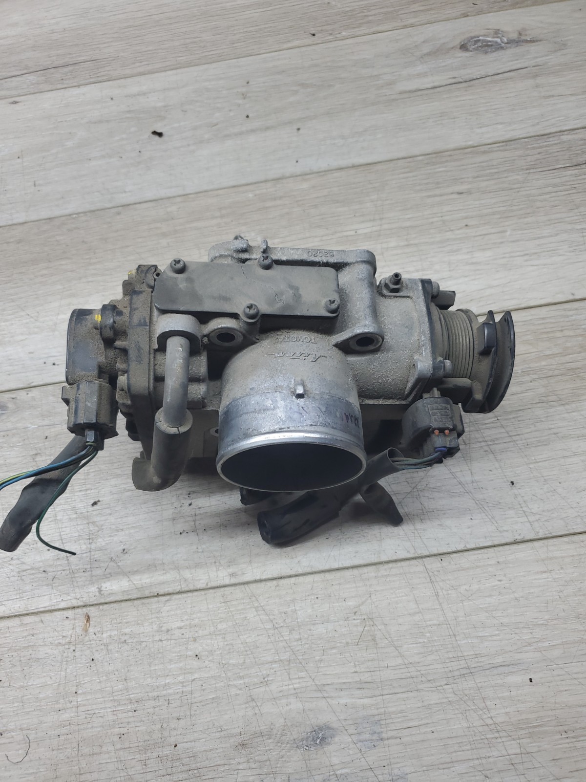 01-02 4runner 03-04 Tacoma 3.4L Fuel Throttle Body 89452-35030 22030-62020 01-02 4runner 03-04 Tacoma 3.4L Fuel Throttle Body 89452-35030 22030-62020