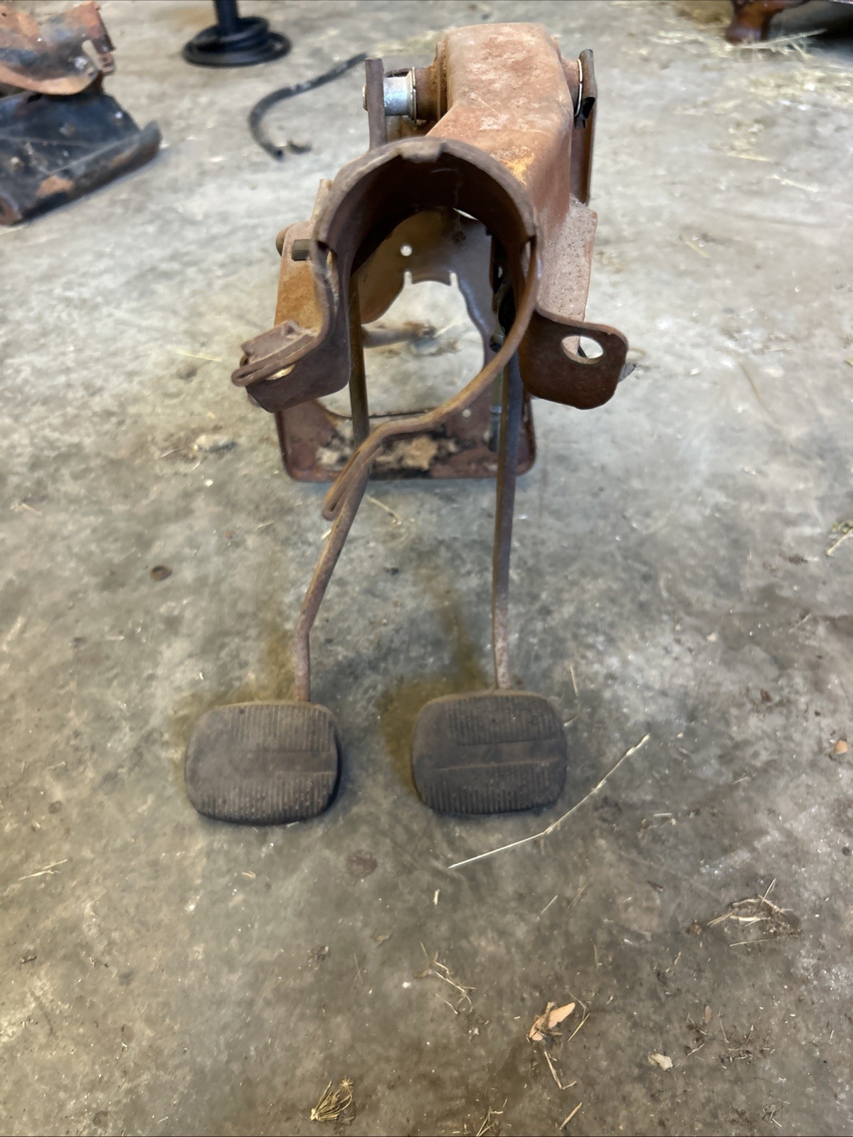 OEM 1963 1964 Chevy Impala Clutch Pedal Assembly 4 Speed Manual Pedals 3 63 64 OEM 1963 1964 Chevy Impala Clutch Pedal Assembly 4 Speed Manual Pedals 3 63 64