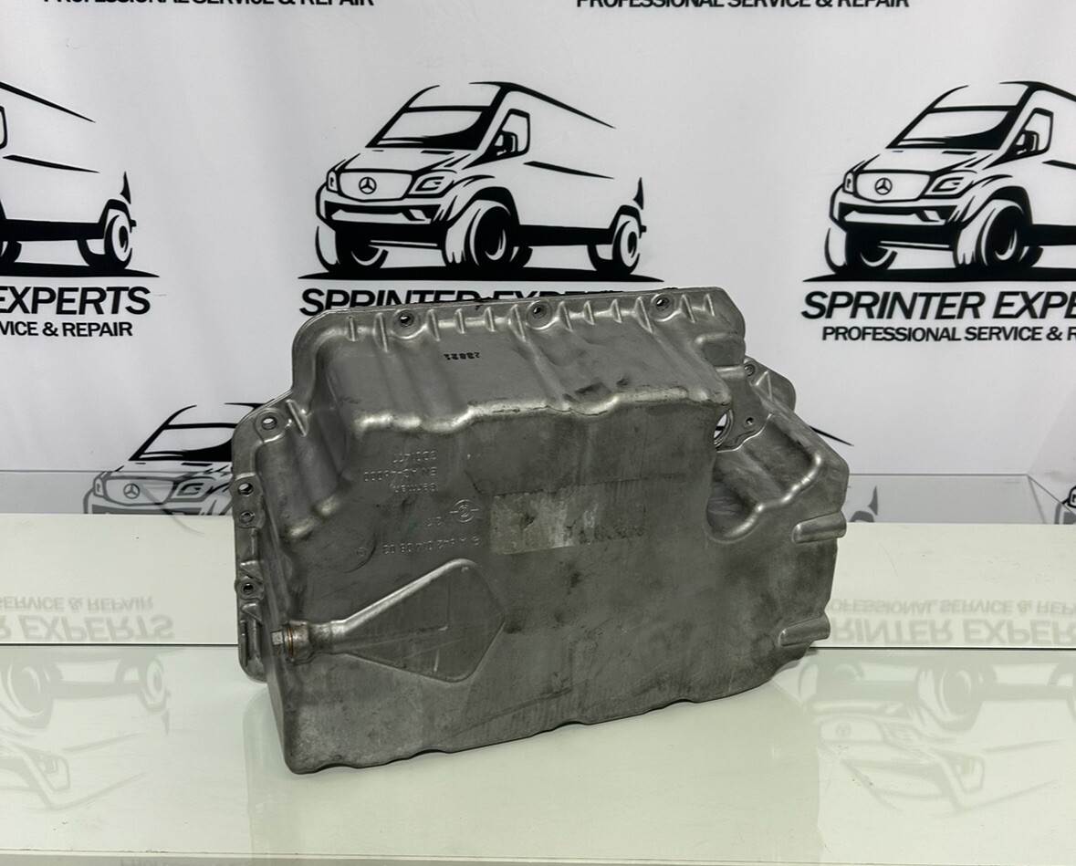 2007 - 2022 MERCEDES SPRINTER 3.0 ENGINE LOWER ENGINE OIL PAN OEM