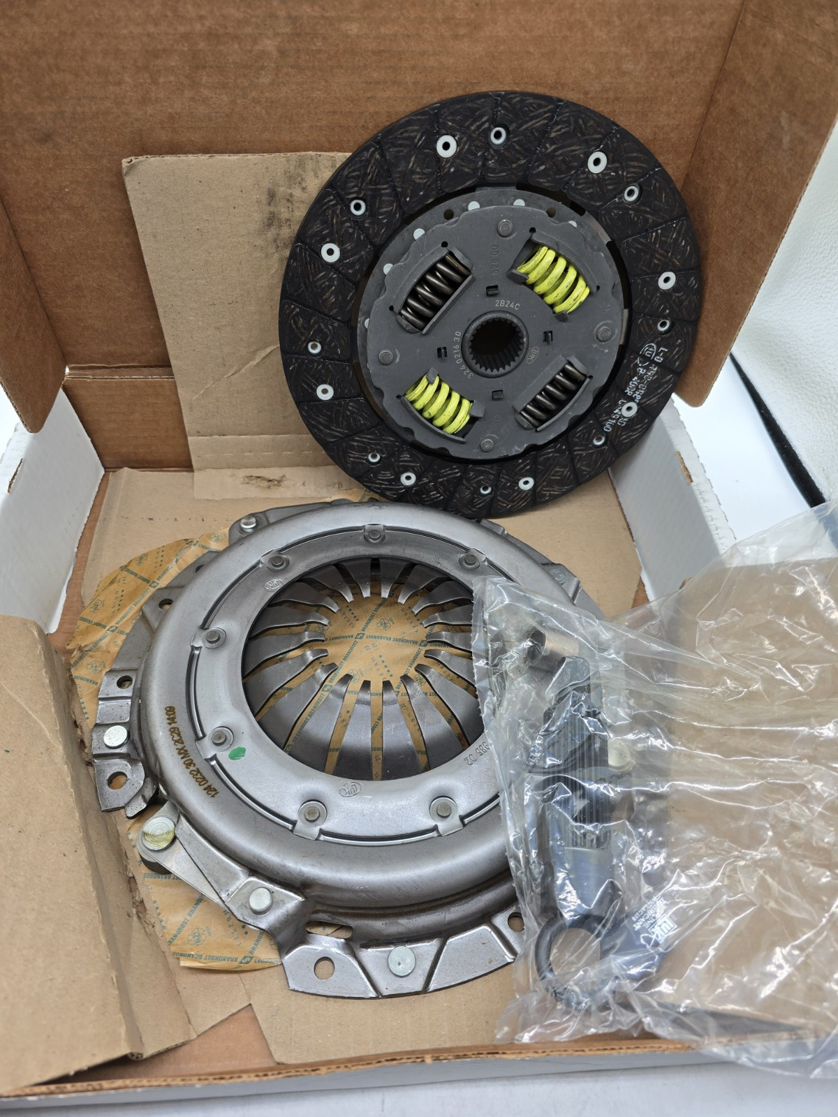 Transmission Clutch Kit LuK 04-155 Transmission Clutch Kit LuK 04-155