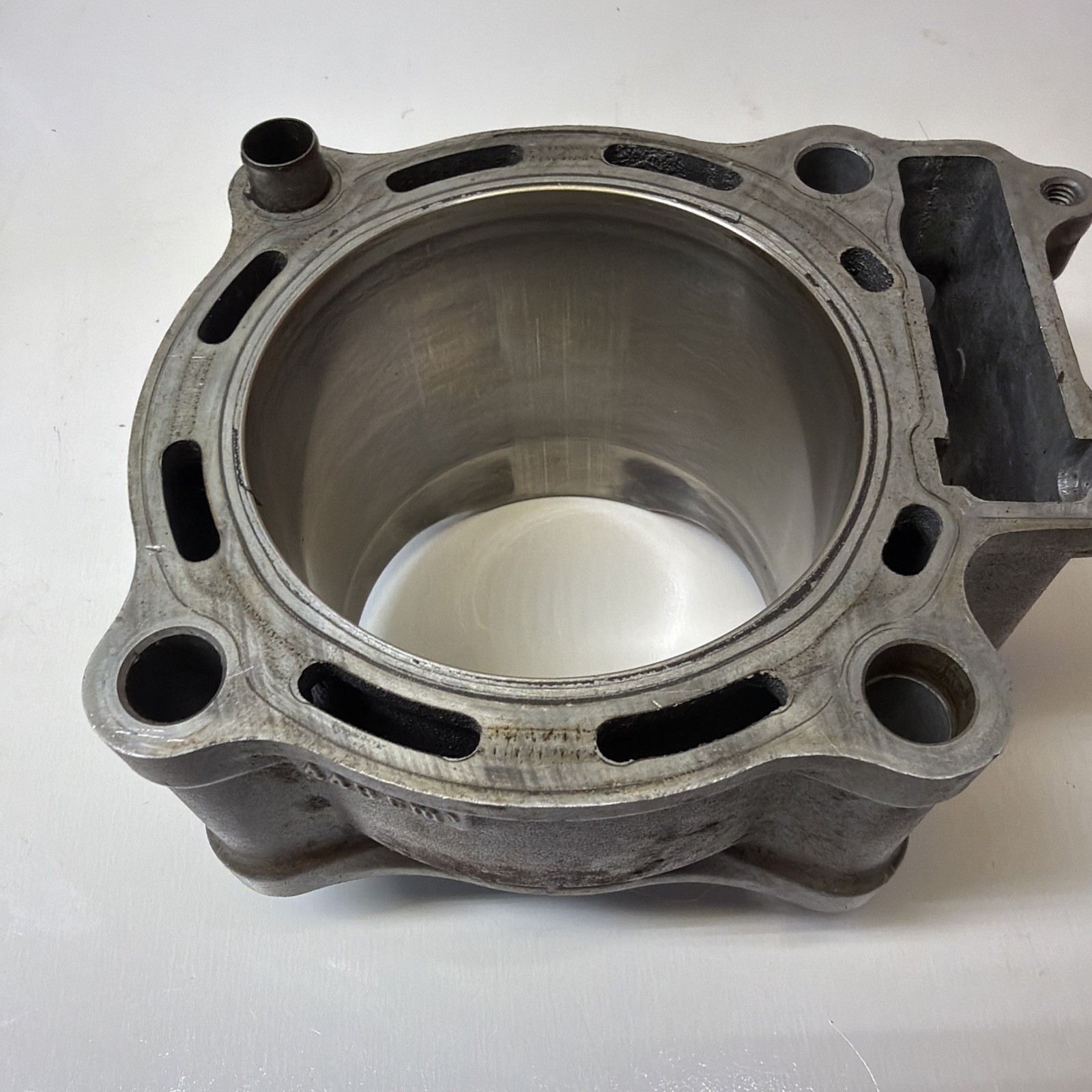 04 - 08 HONDA CRF 450 R OEM TOP END ENGINE CYLINDER BARREL BORE GOOD 04 - 08 HONDA CRF 450 R OEM TOP END ENGINE CYLINDER BARREL BORE GOOD