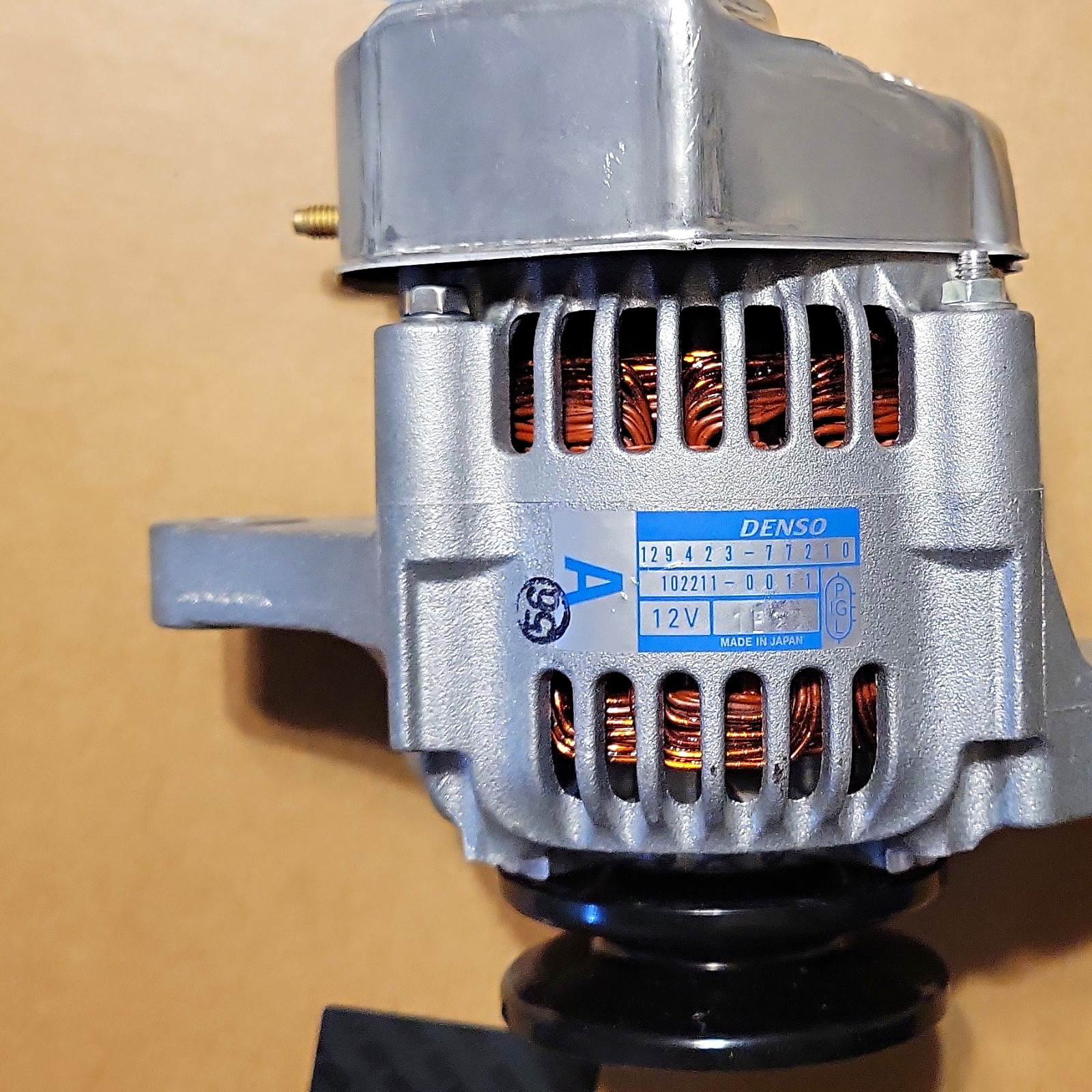 Genuine Denso Alternator 129423-77210 102211-0011 Yanmar 12V 40A New Unused
