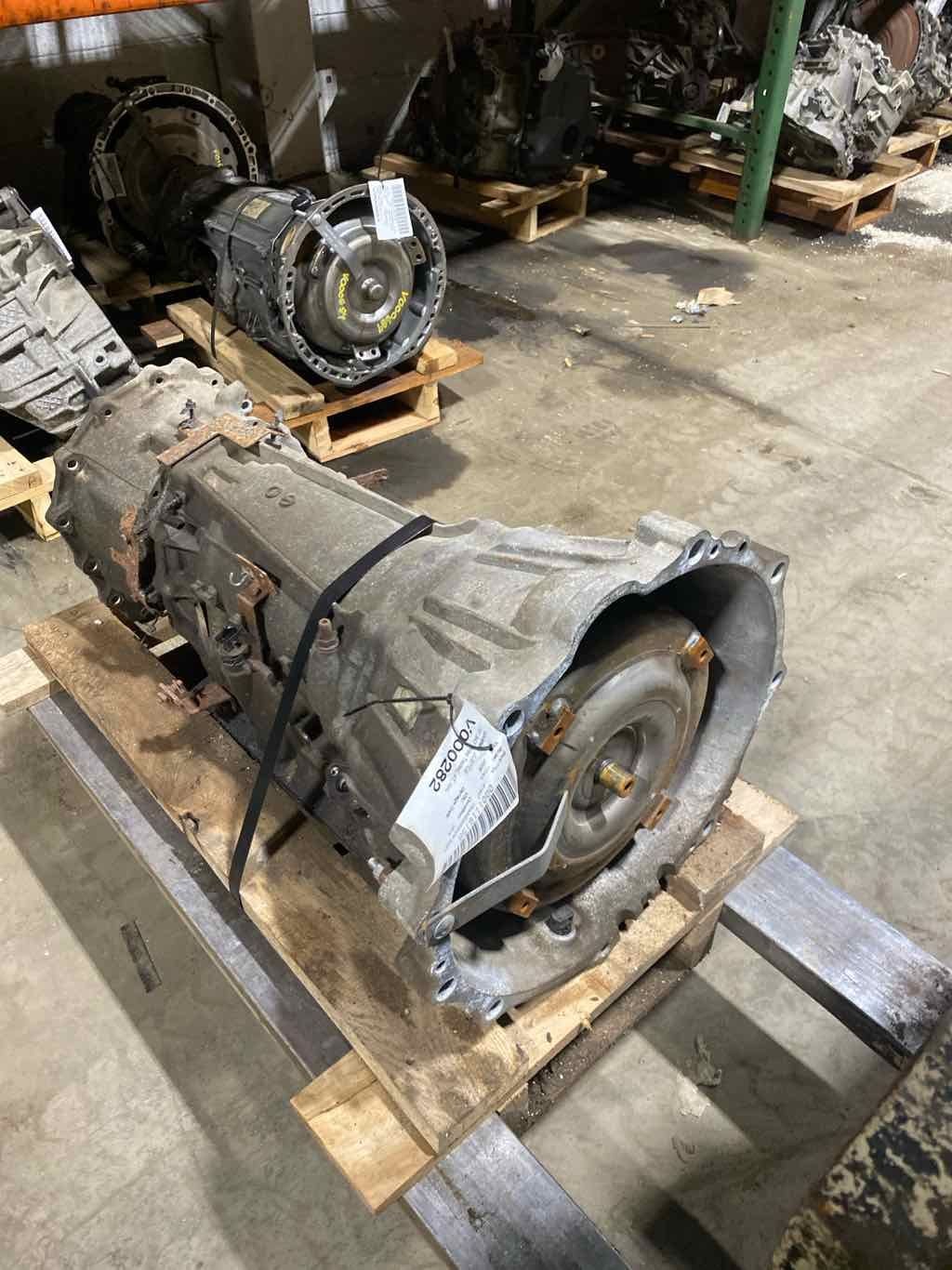 05 06 NISSAN TITAN Transmission Assembly