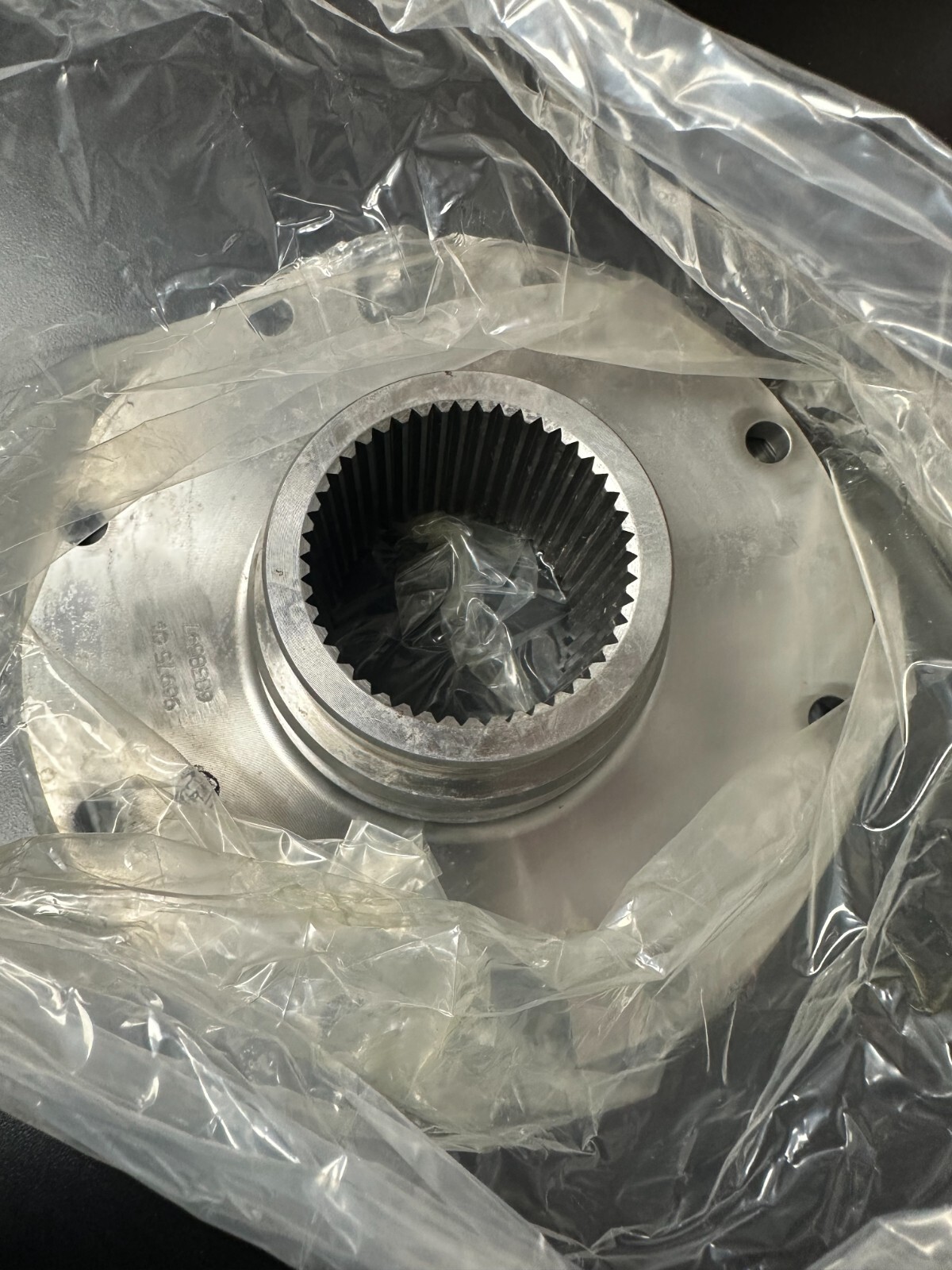 ONE GENUINE ALLISON FLANGE OUTPUT 6838597