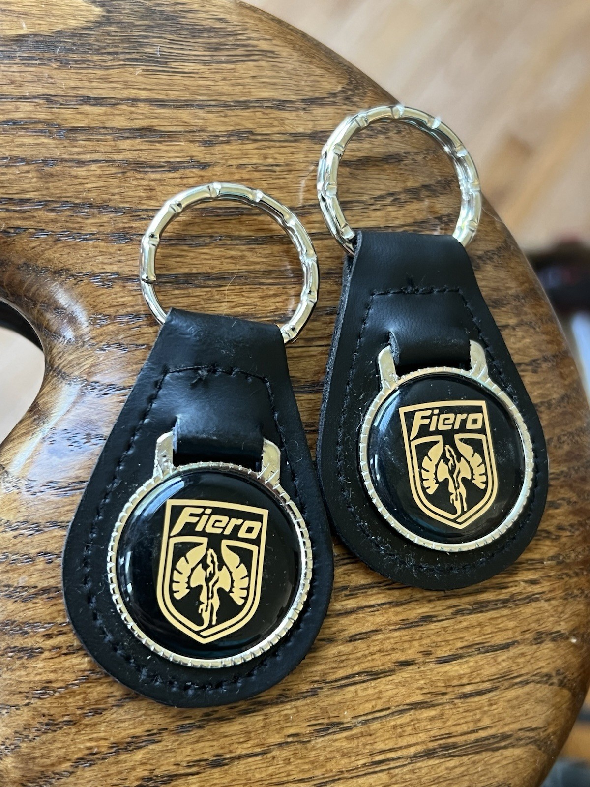 VINTAGE AUTO PONTIAC FIERO CAR GENUINE LEATHER KEY FOB CHAIN RING Matched Set VINTAGE AUTO PONTIAC FIERO CAR GENUINE LEATHER KEY FOB CHAIN RING Matched Set