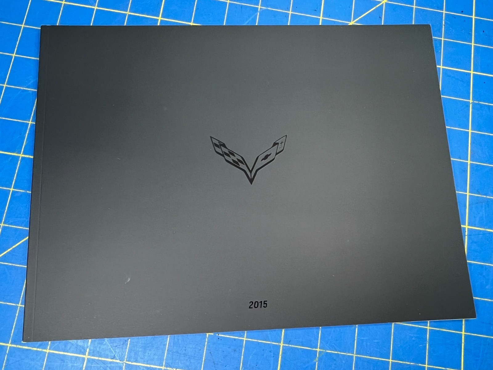 2015 Chevrolet Corvette Stingray Z06 Z51 Sales Brochure Car Catalog 44-page Book
