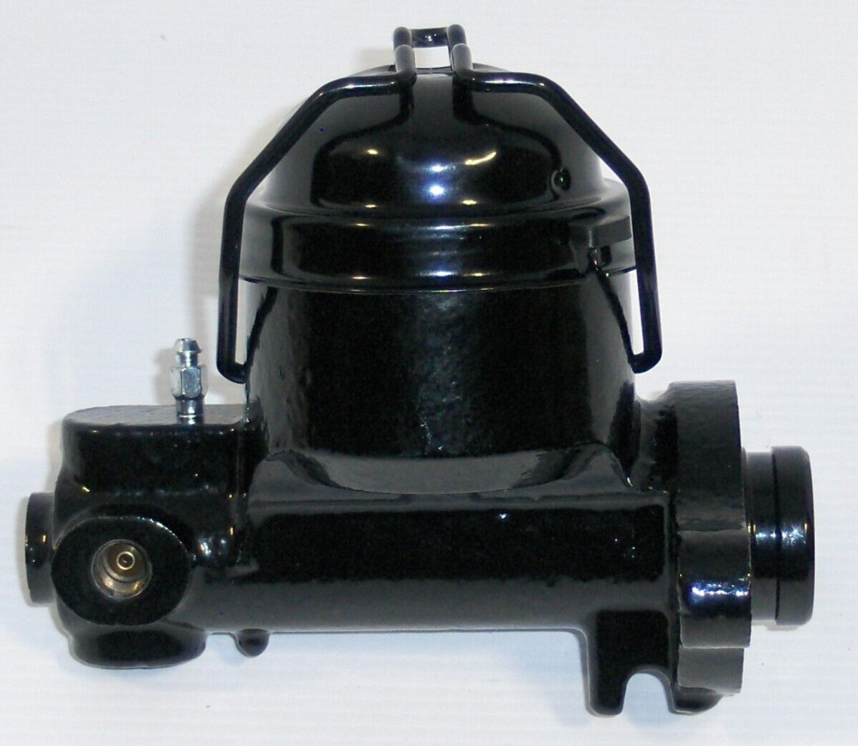 Single Reservoir Drum Brake Master Cylinder GM 1955-64 One Port 7/16 Single Reservoir Drum Brake Master Cylinder GM 1955-64 One Port 7/16