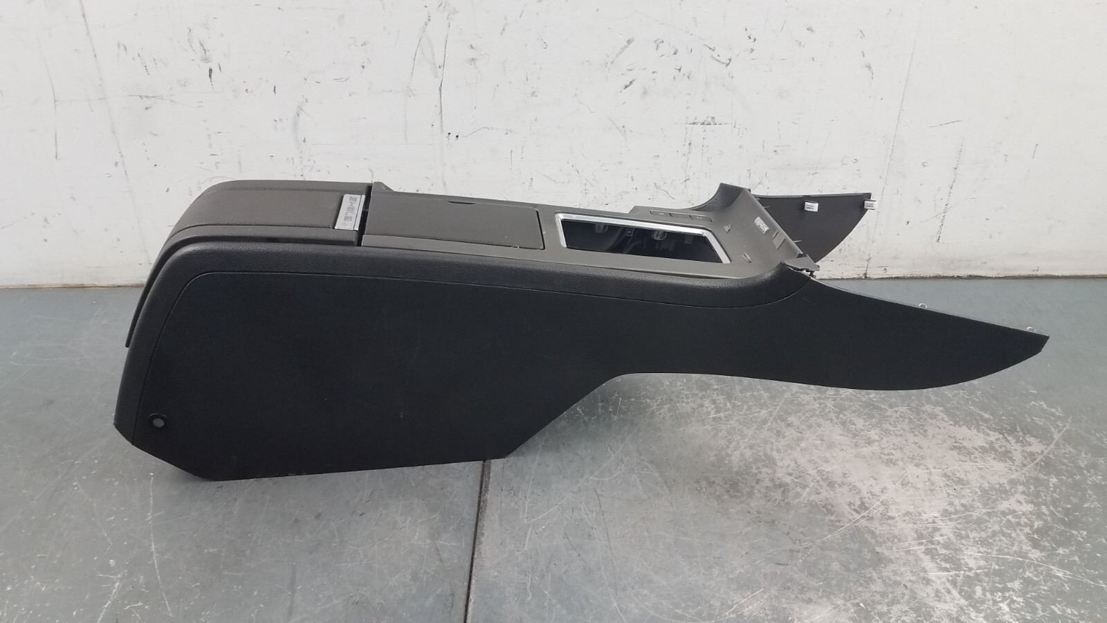 2014 Ford Mustang Shelby GT500 Center Console - Damage #7451 P7