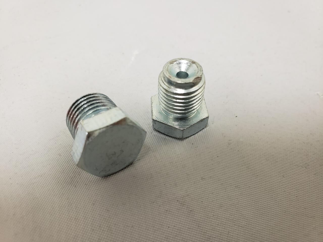 GM Master Cylinder Side Plugs Inverted Flare 9/16