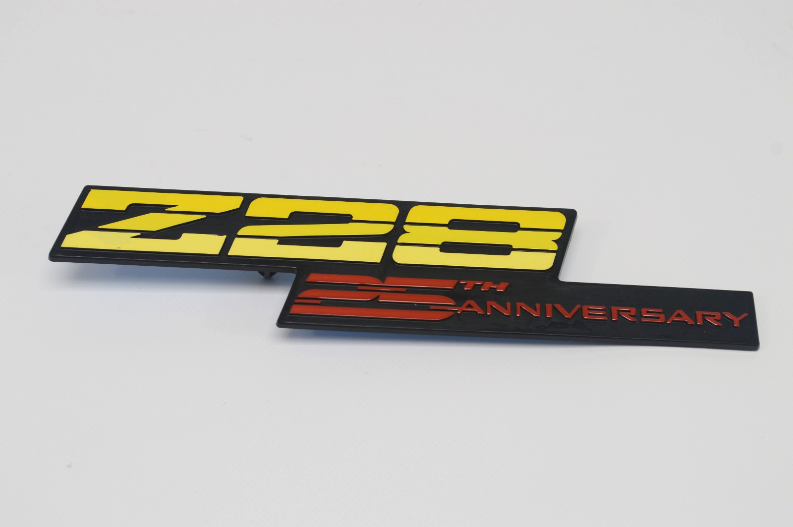 NOS GM 1992 Camaro Z28 25th Anniversary Dash Emblem Plate 10181726