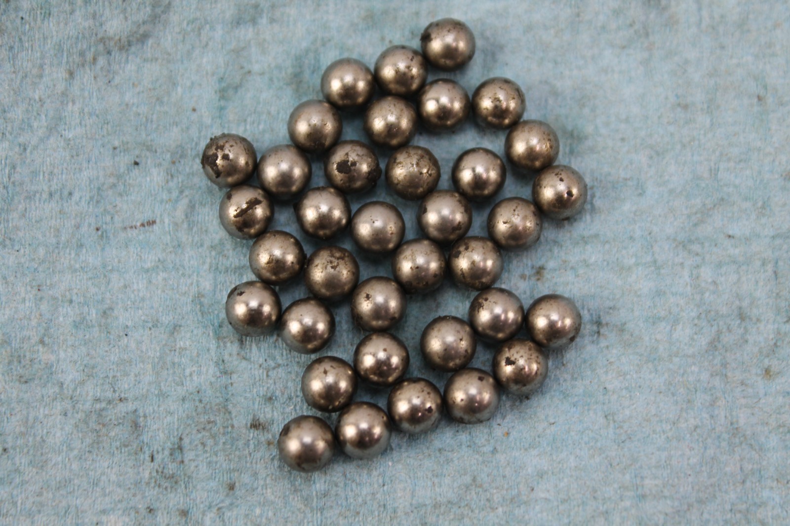 1975 HONDA CB360 NECK BALL BEARINGS LOT OF 36 1975 HONDA CB360 NECK BALL BEARINGS LOT OF 36