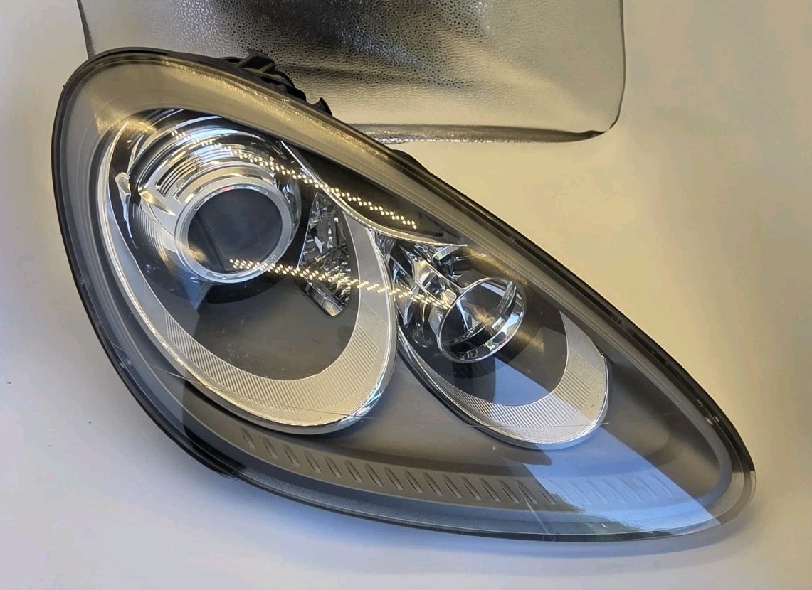 2011-2014 PORSCHE CAYENNE PASSENGER HEADLIGHT RIGHT XENON 7P5941032BC GENUINE 2011-2014 PORSCHE CAYENNE PASSENGER HEADLIGHT RIGHT XENON 7P5941032BC GENUINE