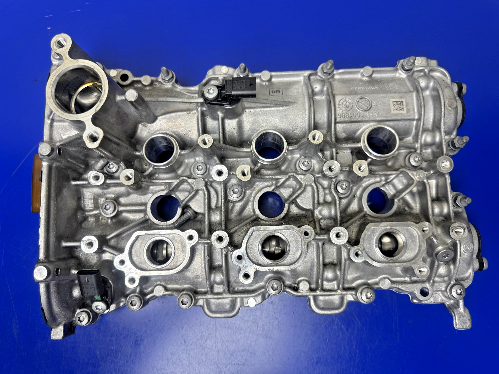 OEM 2018 - 2023 AUDI S4 S5 3.0L RIGHT CAMSHAFT HOUSING VALVE COVER 06M103470H OEM 2018 - 2023 AUDI S4 S5 3.0L RIGHT CAMSHAFT HOUSING VALVE COVER 06M103470H