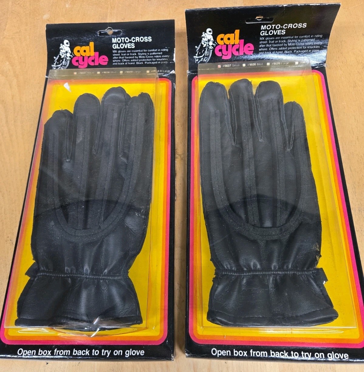 (2) Vintage NOS Motocross Moto Cross MX Small Gloves Elsinore Maico Husqvarna (2) Vintage NOS Motocross Moto Cross MX Small Gloves Elsinore Maico Husqvarna