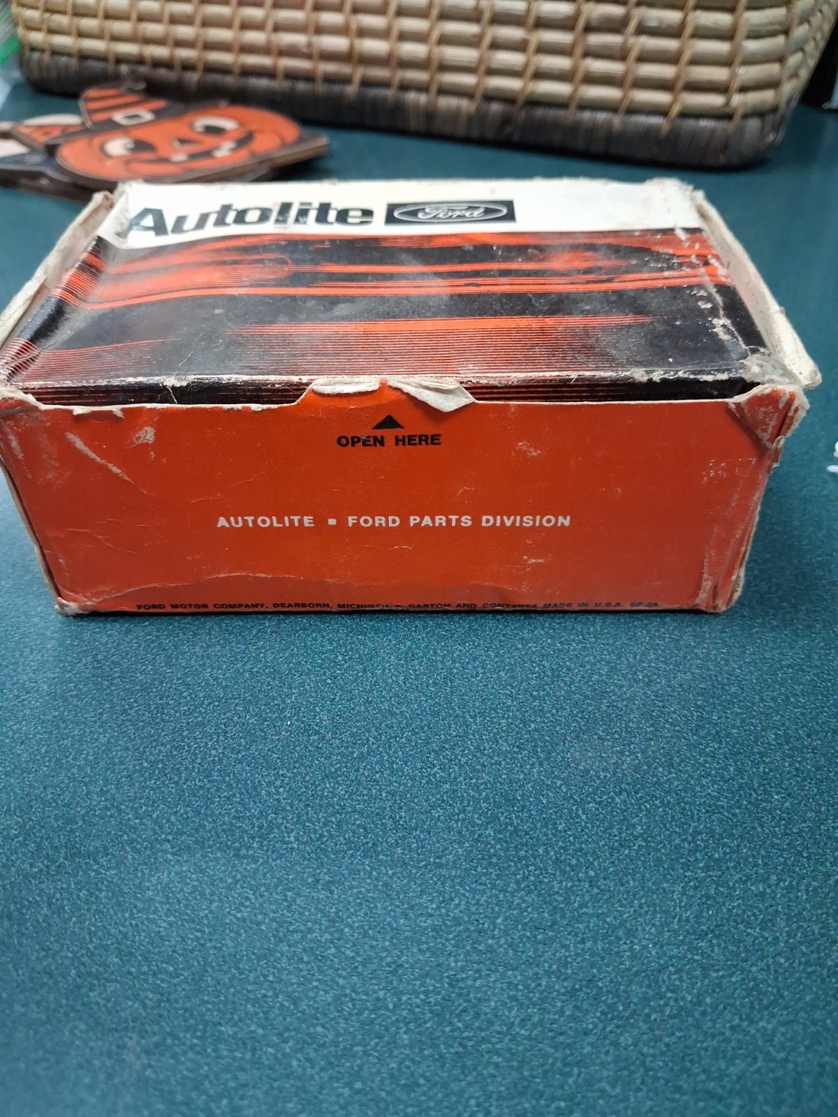 Vintage NOS Ford Autolite AE82 Lot Of Ten Spark Plugs Vintage NOS Ford Autolite AE82 Lot Of Ten Spark Plugs